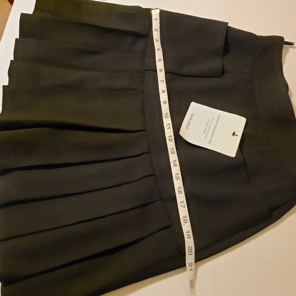 Chanel boutique wool skirt - Picture 8 of 9